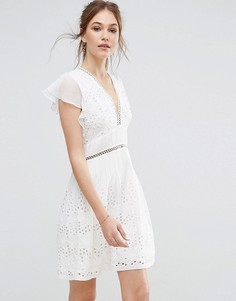 Платье с вышивкой ришелье French Connection Hesse-Белый