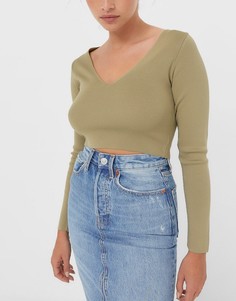 Вязаный топ в рубчик цвета хаки с V-образным вырезом Stradiarius-Зеленый цвет Stradivarius