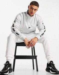 Серый свитшот из политрикотажа с отделкой фирменной лентой и молнией длиной 1/4 Nike Repeat