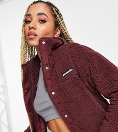 Бордовая куртка из искусственной овчины Columbia Lodge Baffled – эксклюзивно для ASOS-Красный