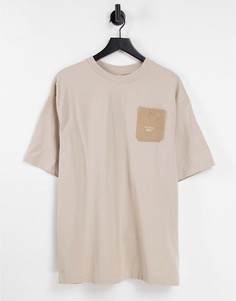 Бежевая футболка с карманом Reebok-Светло-бежевый цвет