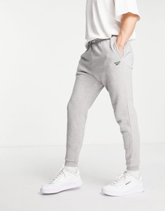 Серые джоггеры с маленьким логотипом Reebok Classics-Серый