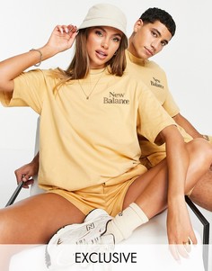 Светло-коричневая футболка New Balance Cookie-Светло-бежевый цвет