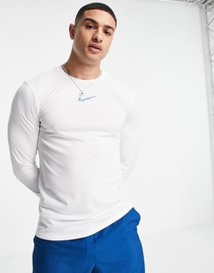 Белый лонгслив с принтом на спине Nike Training Sport Clash