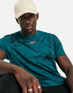 Темно-зеленая футболка с принтом в виде брызг масла и розовым логотипом Reebok-Зеленый цвет