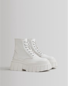 Белые массивные байкерские ботинки на шнуровке Bershka-Белый