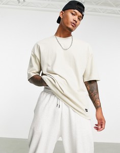 Светло-бежевая футболка в стиле oversized Bershka-Светло-бежевый цвет