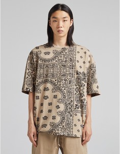 Бежевая oversized-футболка с платочным принтом Bershka-Светло-бежевый цвет
