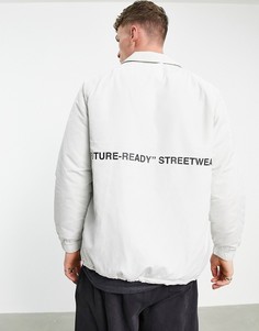 Спортивная куртка цвета экрю с принтом логотипа на спине Bershka-Нейтральный