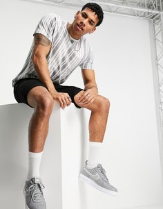 Футболка с круглым вырезом в вертикальную полоску серебристо-серого цвета Brave Soul-Серый