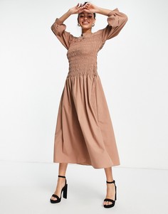 Присборенное платье миди цвета мокко с высоким воротником ASOS DESIGN-Коричневый цвет