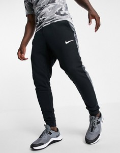 Черные суженные книзу джоггеры с камуфляжной отделкой Nike Training-Черный цвет