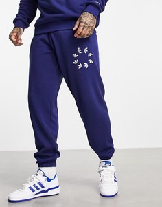 Темно-синие джоггеры с крупным логотипом adidas Originals adicolor-Темно-синий