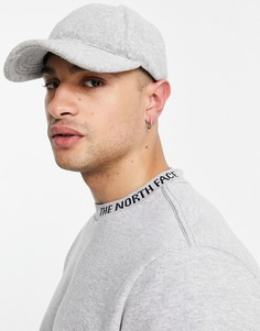Серый свитшот The North Face Zumu