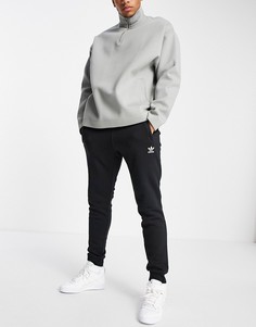 Черные джоггеры узкого кроя с небольшим логотипом adidas Originals essentials-Черный цвет