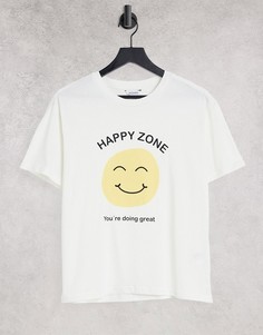 Светлая футболка в стиле oversized из органического хлопка с принтом улыбки Monki Mai-Белый
