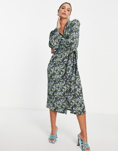 Зеленое платье миди с запахом и цветочным принтом River Island-Зеленый цвет
