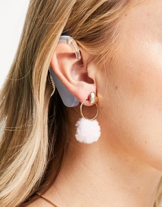 Золотистые серьги-гвоздики в форме сердца с пушистыми помпонами ASOS DESIGN-Золотистый
