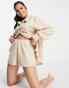 Комбинируемые бежевые шорты для дома из искусственного меха ASOS DESIGN-Светло-бежевый цвет