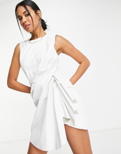 Белое платье мини из искусственной кожи с юбкой с эффектными складками ASOS DESIGN-Белый