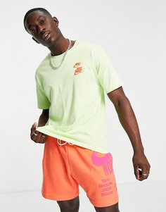 Oversized-футболка лаймового цвета с графическим принтом Nike World Tour Pack-Зеленый цвет