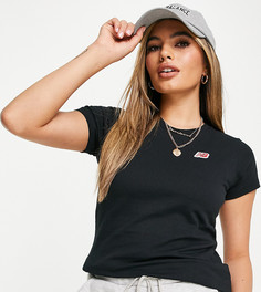 Черная футболка с логотипом New Balance-Черный цвет
