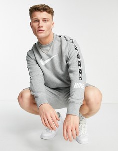 Серый свитшот с круглым вырезом и тесьмой Nike Repeat Pack