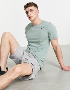 Футболка с круглым вырезом мятного цвета Nike Training Dri-FIT-Зеленый цвет