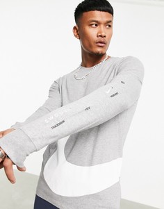 Серый лонгслив Nike Swoosh