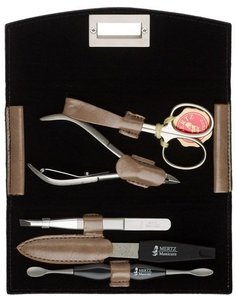 Маникюрный набор, Mertz Manicure 5 пр., футляр кожаный A5441RF Mertz Manicure
