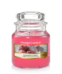 Свеча ароматическая Yankee Candle Roseberry Sorbet/ Земляничный сорбет 25-40 ч
