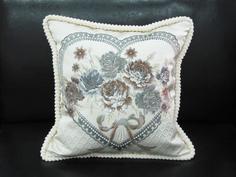 Декоративная наволочка "Louvre" гобелен Арт: 7003-13 45х45 Tango