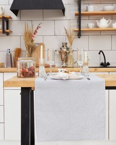 Дорожка на стол, рогожка "Всё себе" Эггер 50х145