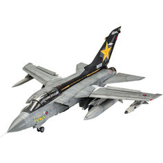Сборная модель Revell 1/48 Истребитель-бомбардировщик GR.4 "Farewell" 03853