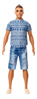 Кукла Barbie Fashionistas Кен в широких джинсовых шортах