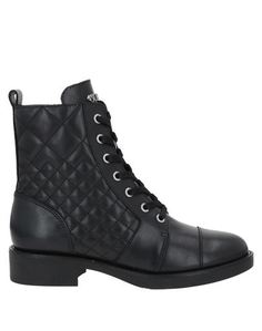 Полусапоги и высокие ботинки Guess