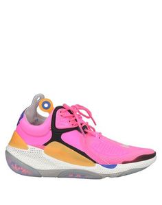Кеды и кроссовки Nike
