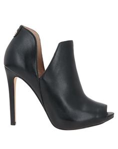 Полусапоги и высокие ботинки Guess