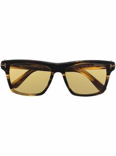 TOM FORD Eyewear солнцезащитные очки в оправе черепаховой расцветки