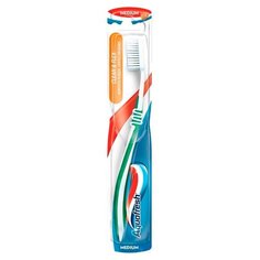 Зубная щетка Aquafresh Clean & Flex 1 шт