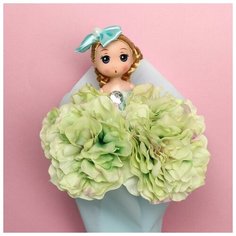 Букет с игрушкой Milo toys "Кукла Алиса