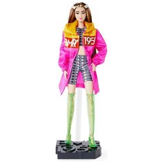 Кукла Barbie BMR1959 коллекционная в розовом плаще с белыми заколками GNC47
