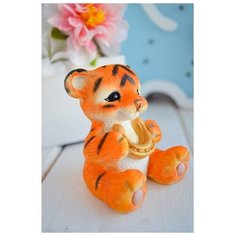 Силиконовая форма для мыла «Тигрёнок с подковой Сима ленд