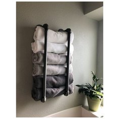 Настенная полка-держатель для полотенец из труб в индустриальном стиле Декор Цех