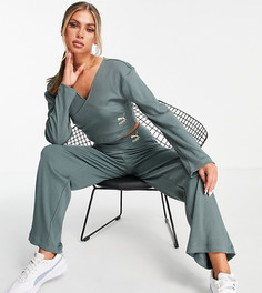 Темно-зеленый топ в рубчик с запахом Puma-Зеленый цвет