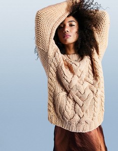 Бежевый джемпер ручной вязки с узором «косичка» ASOS DESIGN-Светло-бежевый цвет