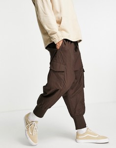 Стеганые oversized-брюки с заниженным шаговым швом ASOS DESIGN-Коричневый цвет
