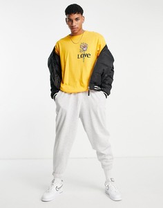 Оранжевая oversized-футболка с принтом "Love" спереди New Love Club-Оранжевый цвет