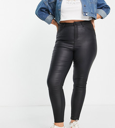 Черные зауженные джинсы с покрытием под искусственную кожу и моделирующим эффектом New Look Curve-Черный цвет