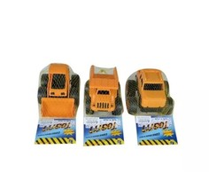 Машинка инерционная Abtoys Cпецтехника желтая с большими колесами, 3 вида C-00466